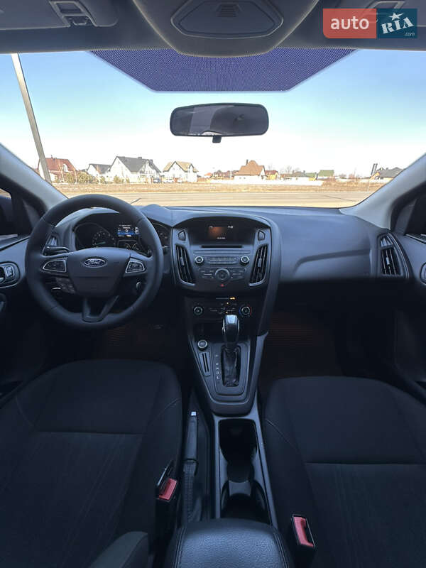 Седан Ford Focus 2015 в Луцке
