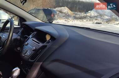 Хэтчбек Ford Focus 2016 в 