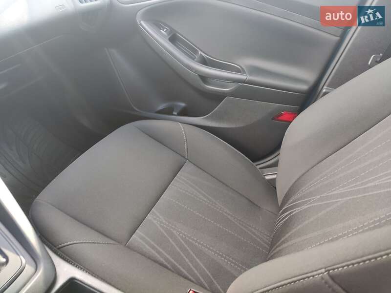 Хетчбек Ford Focus 2016 в Тернополі