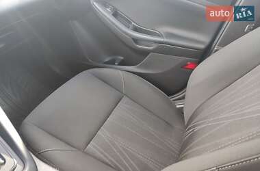 Хэтчбек Ford Focus 2016 в 
