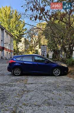 Хэтчбек Ford Focus 2016 в 