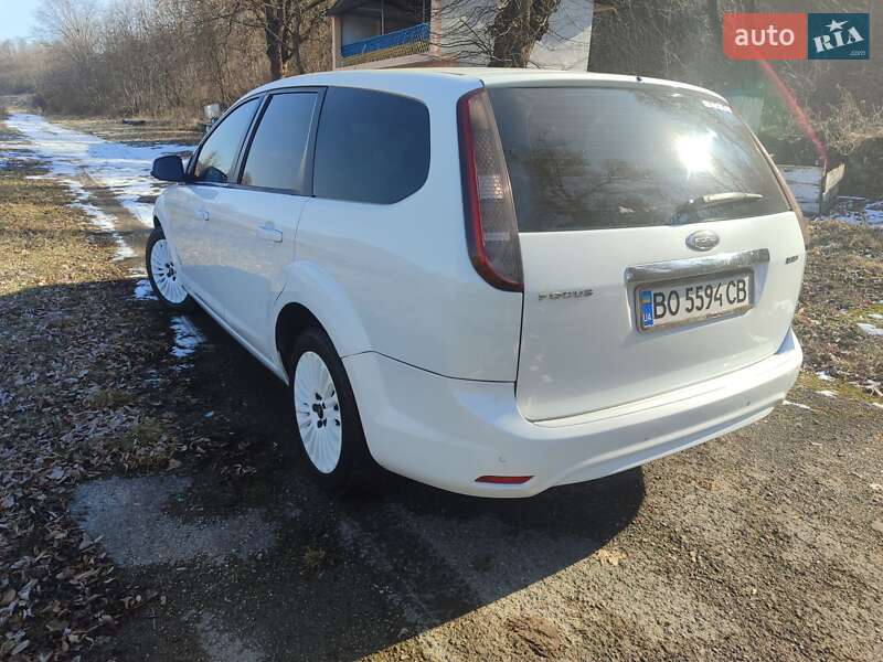 Універсал Ford Focus 2009 в Теребовлі