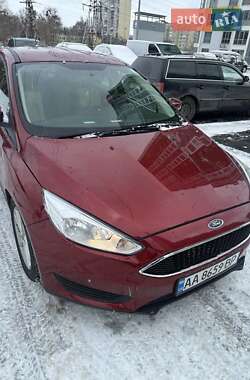 Хэтчбек Ford Focus 2015 в Киеве