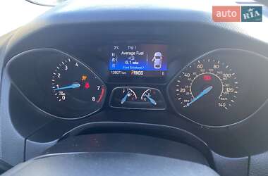 Седан Ford Focus 2016 в 