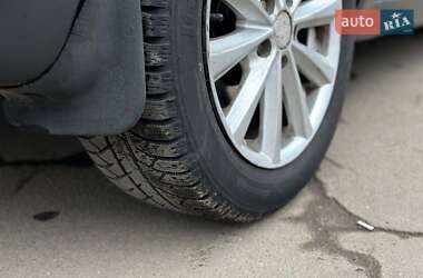 Хетчбек Ford Focus 2011 в 