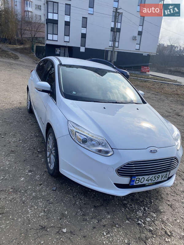 Хетчбек Ford Focus 2013 в Тернополі