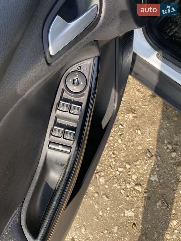 Хетчбек Ford Focus 2013 в Тернополі