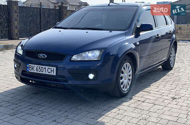 Хэтчбек Ford Focus 2007 в Ровно