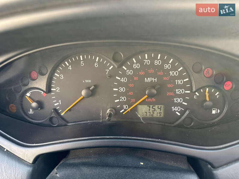 Седан Ford Focus 2001 в Херсоне