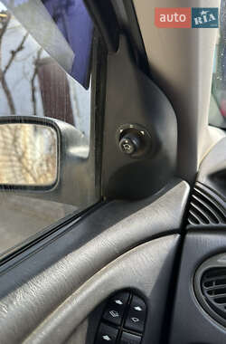 Седан Ford Focus 2001 в 
