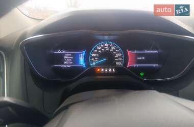 Хэтчбек Ford Focus 2013 в 
