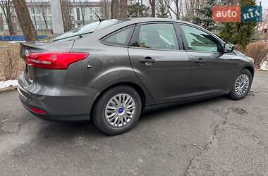 Седан Ford Focus 2017 в 