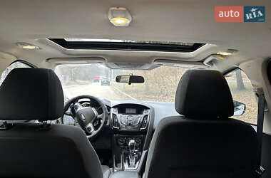 Хэтчбек Ford Focus 2013 в 