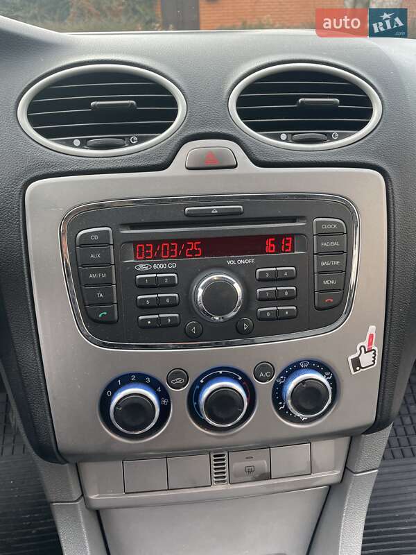 Хэтчбек Ford Focus 2010 в Одессе