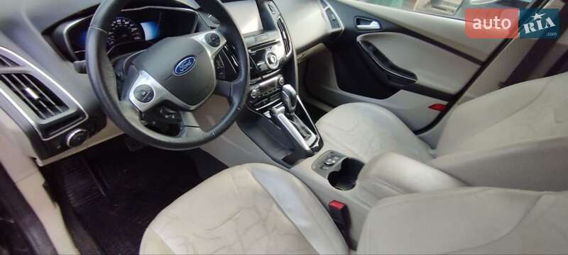 Хэтчбек Ford Focus 2012 в Луцке