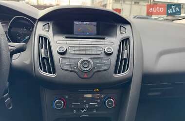 Седан Ford Focus 2017 в 