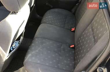 Седан Ford Focus 2004 в Мукачевому