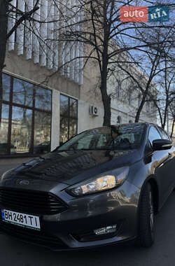 Седан Ford Focus 2017 в 
