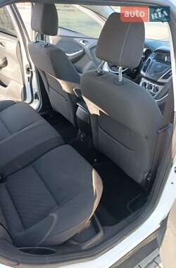 Универсал Ford Focus 2014 в 