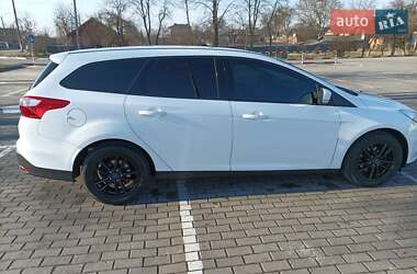 Универсал Ford Focus 2014 в 