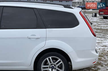 Универсал Ford Focus 2010 в 