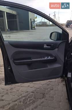 Хэтчбек Ford Focus 2009 в Львове