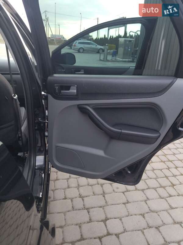 Хэтчбек Ford Focus 2009 в Львове