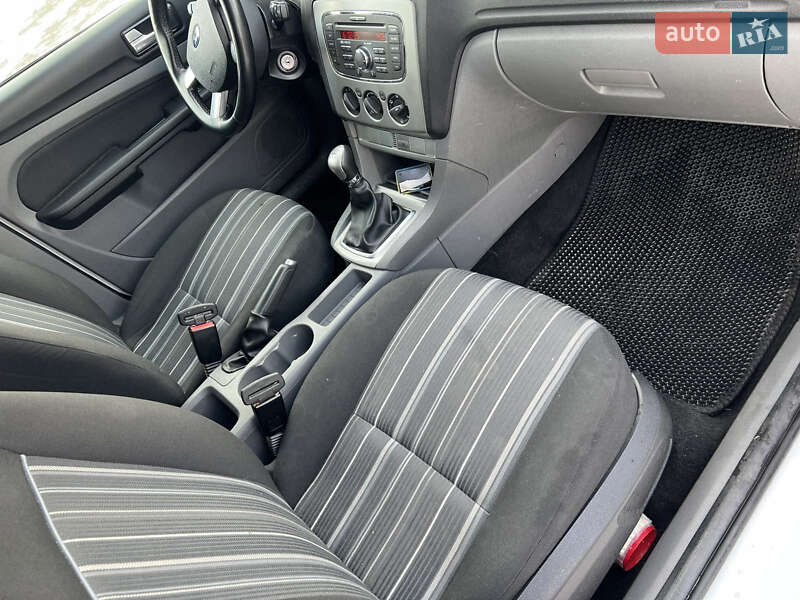 Универсал Ford Focus 2010 в Луцке