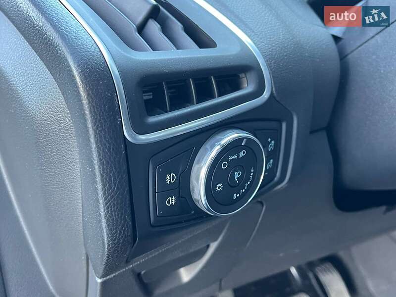 Хэтчбек Ford Focus 2013 в Львове