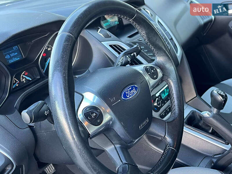 Хэтчбек Ford Focus 2013 в Львове