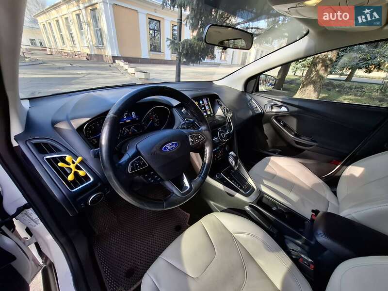 Седан Ford Focus 2017 в Кропивницком