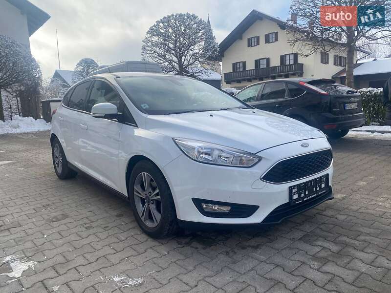 Хэтчбек Ford Focus 2017 в Полтаве фото 2 Хэтчбек Ford Focus 2017 в Полтаве