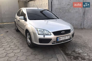 Хэтчбек Ford Focus 2006 в 