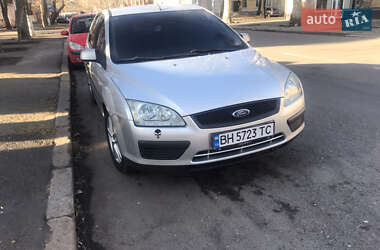 Хэтчбек Ford Focus 2006 в 