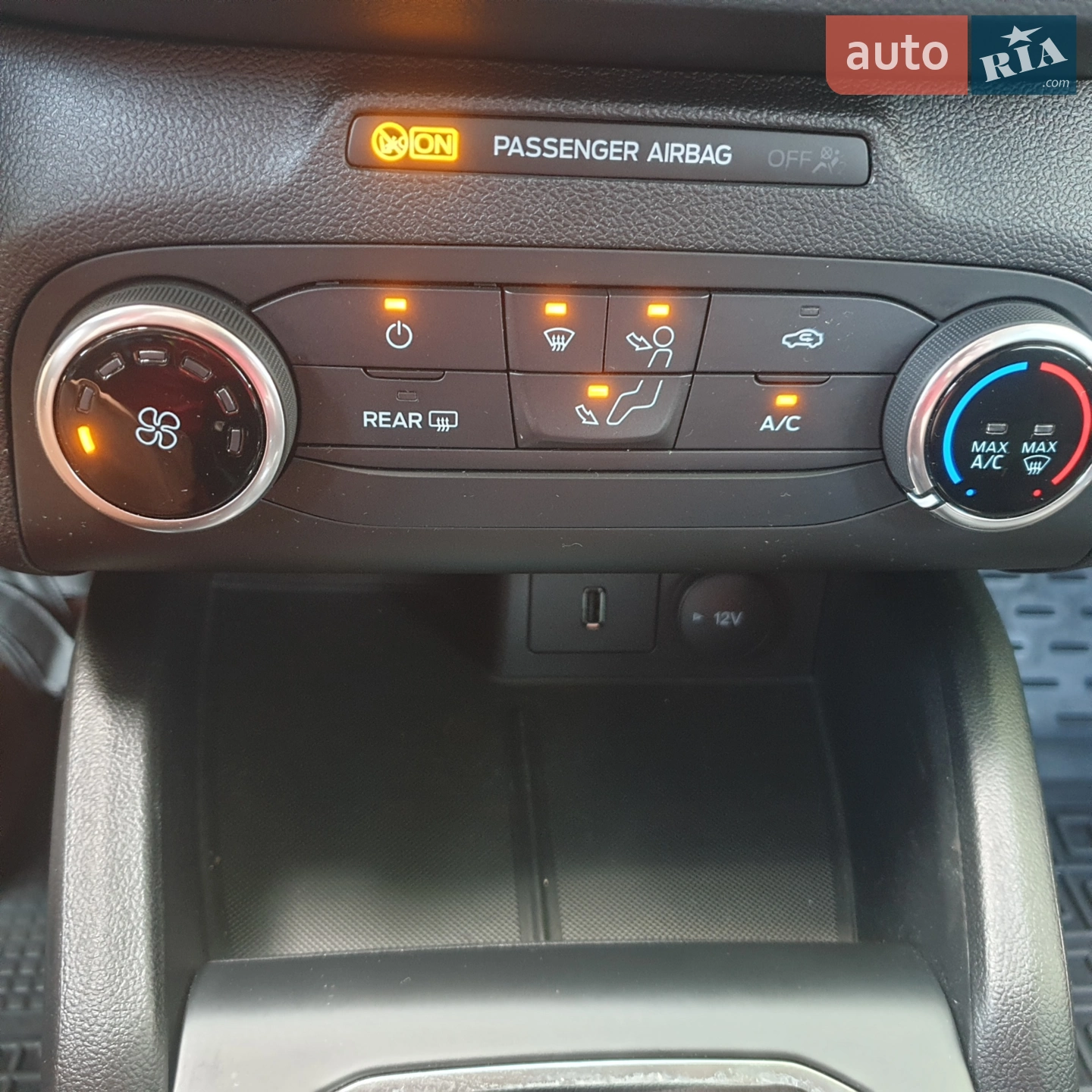 2019 Ford Focus - мініатюра 18