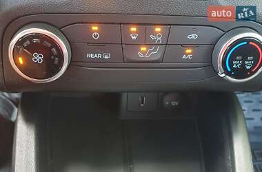 Хэтчбек Ford Focus 2019 в 