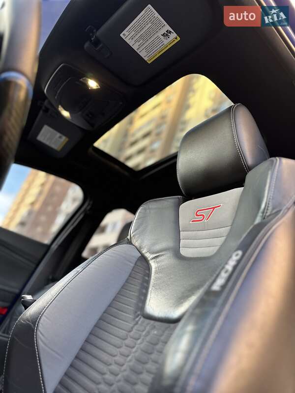 Хэтчбек Ford Focus 2015 в Одессе фото 10 Хэтчбек Ford Focus 2015 в Одессе