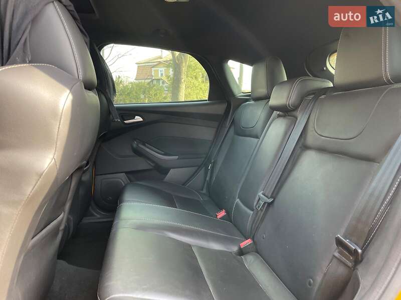 Хэтчбек Ford Focus 2013 в Киеве
