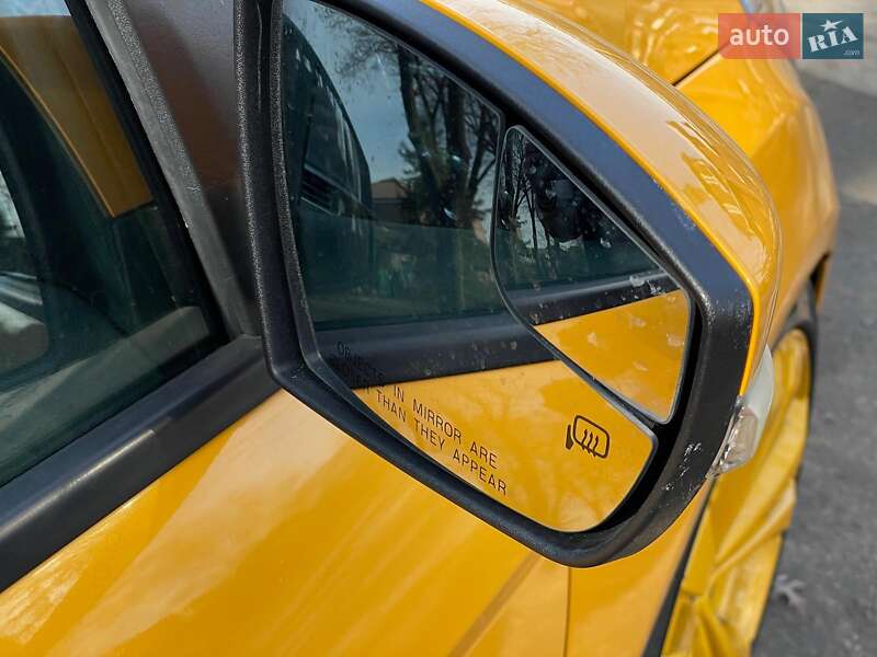 Хэтчбек Ford Focus 2013 в Киеве
