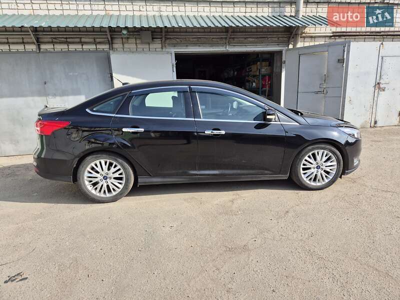 Седан Ford Focus 2016 в Днепре