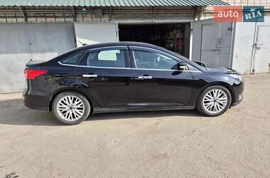 Седан Ford Focus 2016 в 
