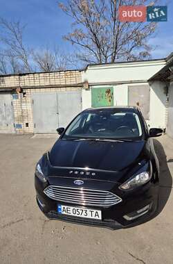 Седан Ford Focus 2016 в 