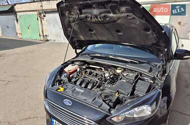 Седан Ford Focus 2016 в 