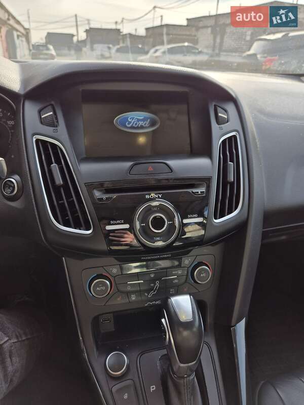 Седан Ford Focus 2016 в Днепре