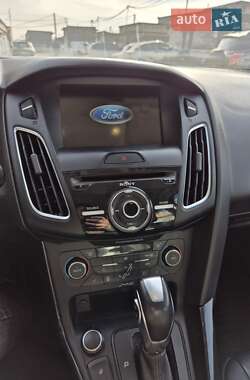 Седан Ford Focus 2016 в 