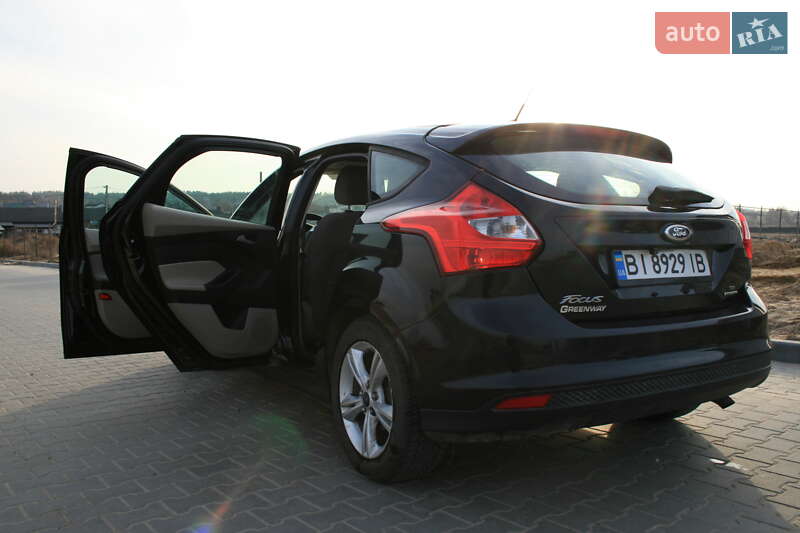 Хэтчбек Ford Focus 2014 в Киеве фото 15 Хэтчбек Ford Focus 2014 в Киеве