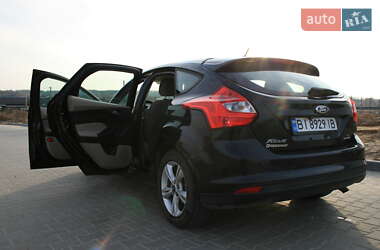 Хэтчбек Ford Focus 2014 в 