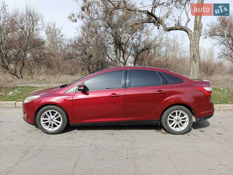 Седан Ford Focus 2013 в 