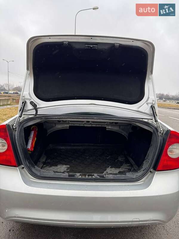 Седан Ford Focus 2010 в Львове