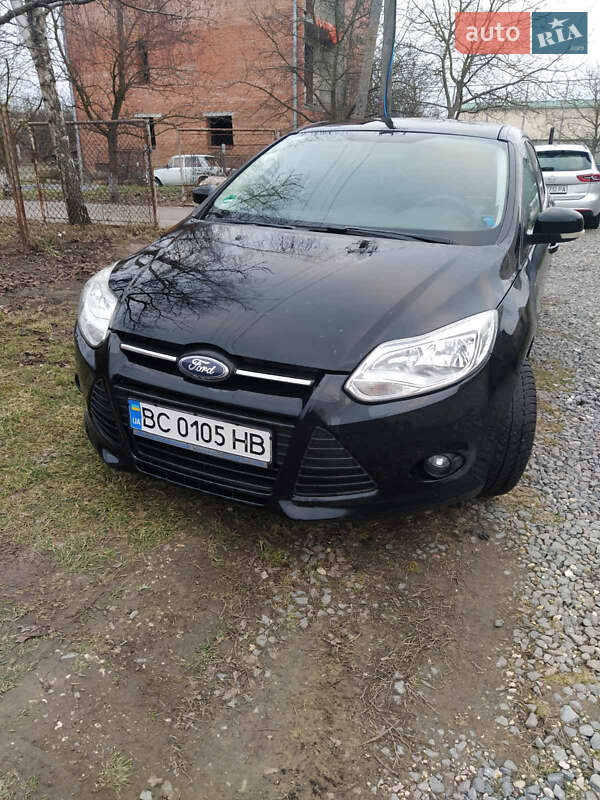 Хетчбек Ford Focus 2011 в 
